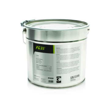Afbeelding van een blik FG 35 hechtprimer. Hechtprimer voor zelfklevende producten van Resitrix en Alutrix zoals de SK-W, SK-P en ZS (zelfklevende stroken) Aan te brengen met een roller of kwast. 