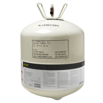 Drukvat van FG 35 spuitbare hechtprimer (14,4 kg), voorzien van veiligheidsinstructies en productlabel. Geschikt voor gebruik met DSS-spuitsysteem bij het verlijmen van Resitrix en Alutrix dakbanen.