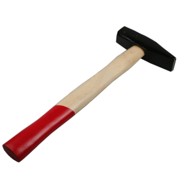 Bankhamer 800 gram met ergonomische houten steel en geharde stalen kop, ideaal voor timmerwerk en montageklussen.