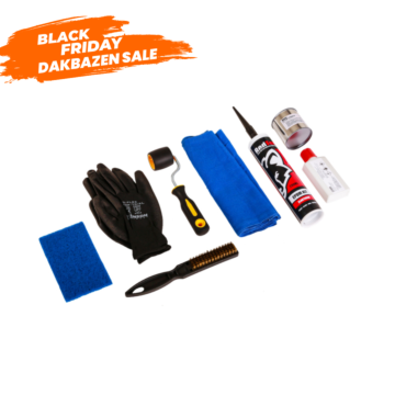 Inhoud van de EPDM Prefab Installatieset, bestaande uit handschoenen, een rubberen aandrukroller, scrubpad, staalborstel, schoonmaakdoek, EPDM-kit, EPDM-primer en G500 dakreiniger. Ideaal voor het professioneel plaatsen van prefab EPDM-dakproducten.