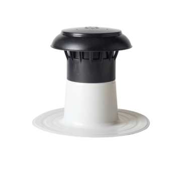 Afbeelding van een Enkelwandige dakdoorvoer van het merk ANJO®. De doorvoer is voorzien van een speciale PVC coating voor PVC daken. Dakmaterialen.com - Ieder duurzaam dak binnen handbereik. 