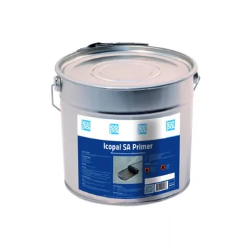 Afbeelding van een metalen blik Icopal SA Primer (4,5 liter) met een blauwe labelopdruk en het Icopal-logo. Dit product is een bitumineuze hechtprimer op oplosmiddelbasis, speciaal ontwikkeld voor de optimale hechting van zelfklevende dakrollen zoals Icop