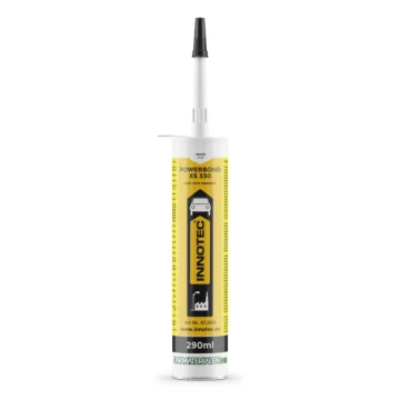 Afbeelding van een geel koker Innotec Powerbond XS 330. De koker heeft een inhoud van 290ml en de kit is wit van kleur. De Powerbond is te koop bij Dakmaterialen.com.
