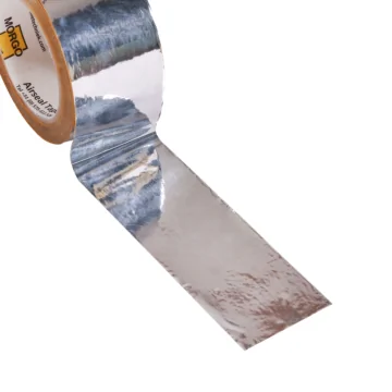 De MorgoAirseal Reflex aluminium tape, deels uitgerold, toont de reflecterende aluminiumlaag. Perfect voor een luchtdichte en dampdichte afsluiting in combinatie met dampremmende folies.