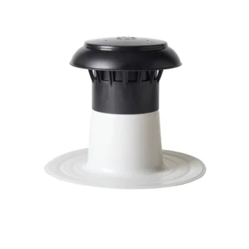 Afbeelding van een Enkelwandige dakdoorvoer van het merk ANJO®. De doorvoer is voorzien van een speciale PVC coating voor PVC daken. Dakmaterialen.com - Ieder duurzaam dak binnen handbereik. 