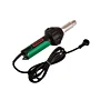 Leister Triac ST handfohn met een groen en zwart handvat, een metalen spuitmond en een zwarte stroomkabel met stekker. Geschikt voor PVC, TPO en Resitrix dakbedekking en kunststoflassen.