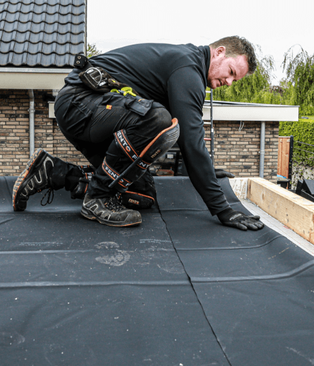 EPDM verwerken op tuinhuis dak