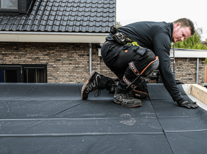 EPDM verwerken op tuinhuis dak